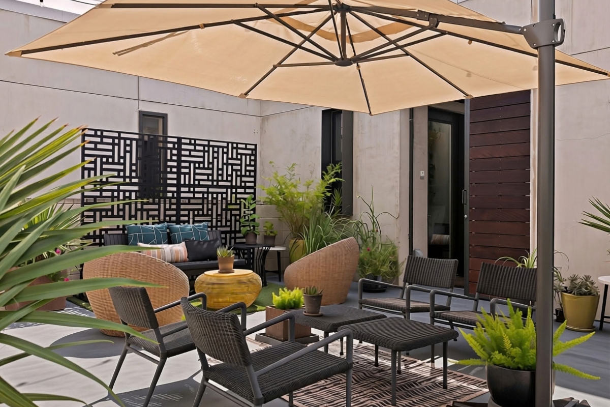 The courtyard patio at the Heywood Hotel in Austin